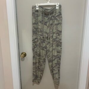 American Eagle Camouflage Cargo Jogger Pants